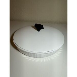 CorningWare Round Casserole Dish 24cm White w/ Matching Lid F-3-B Baking Dish